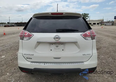 2016 Nissan Rogue S z USA, uszkodzony, nr VIN 5N1AT2MV9GC758808